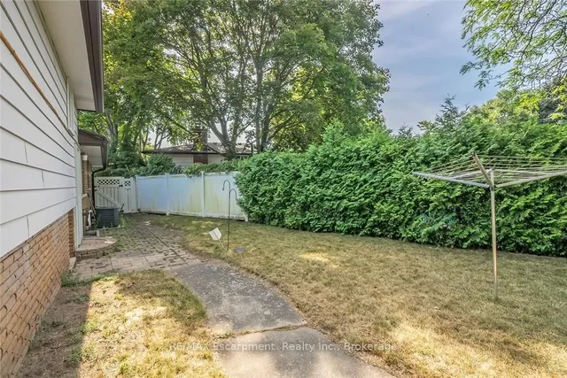Additional image 38 of 231 BARRYMORE Crt