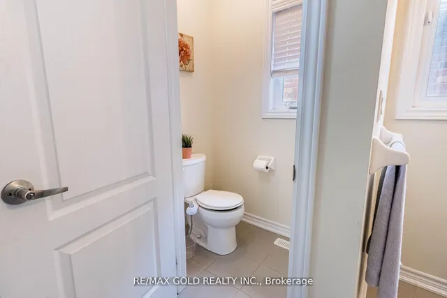 Additional image 32 of 4 Mistletoe Pl