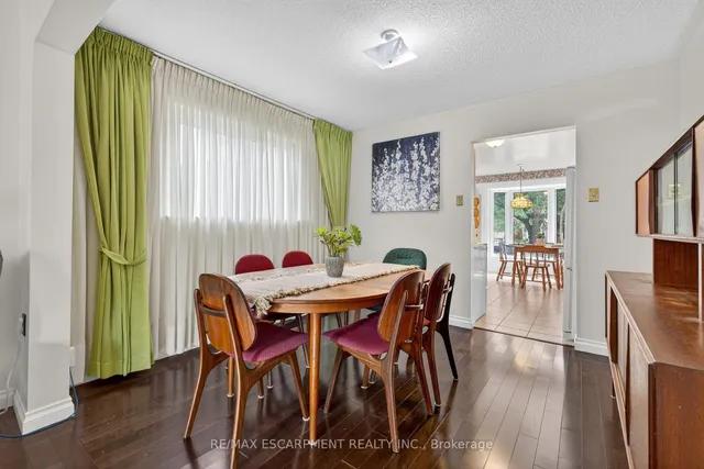 Additional image 15 of 3084 PARKGATE Cres