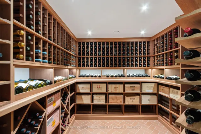 Additional image 34 of 410 Euclid Ave