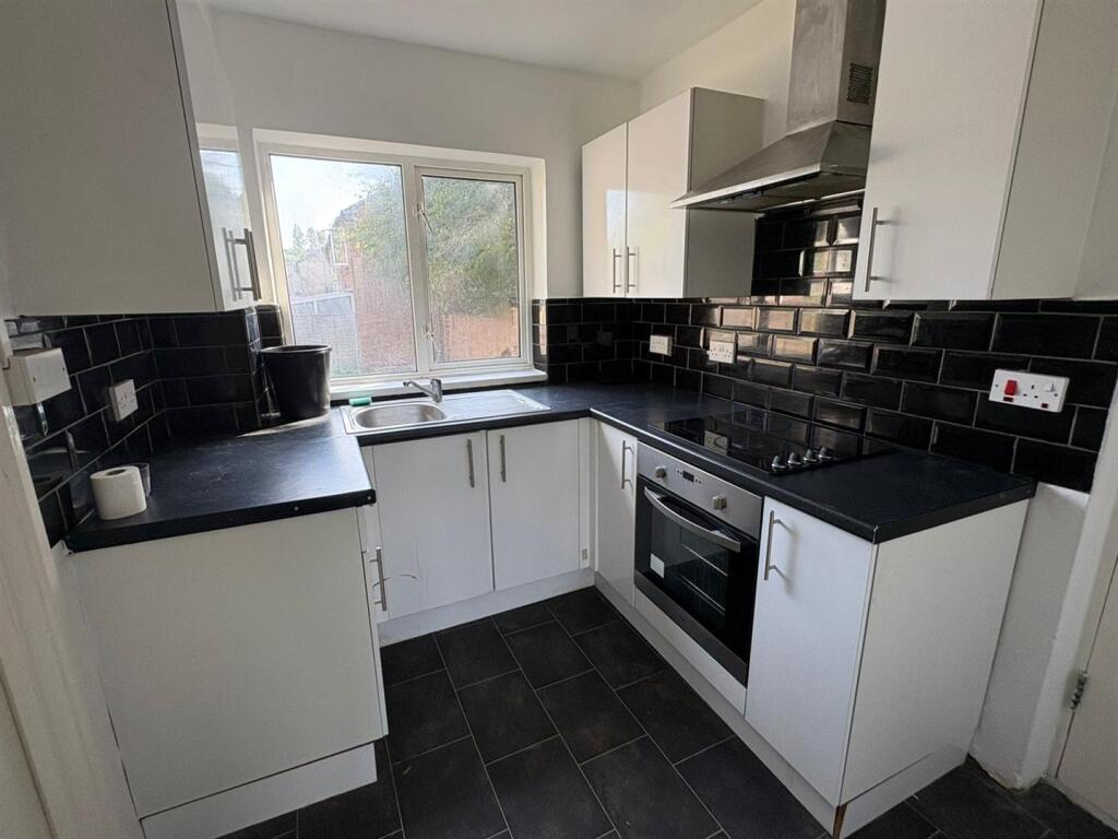 Additional image 12 of Ash Drive, Hatfield
