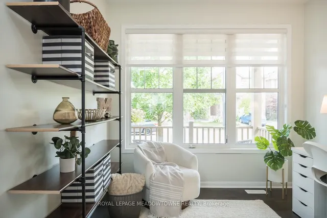 Additional image 20 of 501 Tyrone Cres