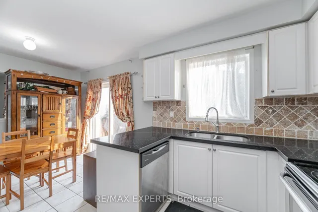 Additional image 14 of 94 Queen Mary Dr