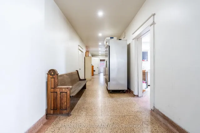 Additional image 18 of 1090 Brock Rd