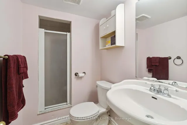 Additional image 26 of 43 Vivian Cres