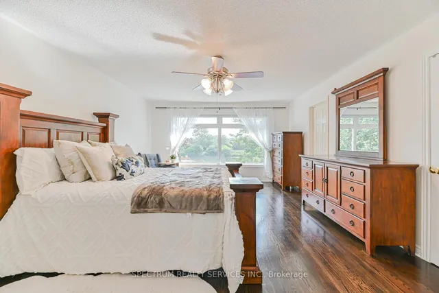 Additional image 2 of 68 Robarts Dr