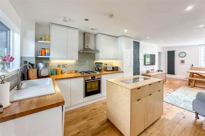 Additional image 2 of Batchwood Drive, St. Albans, Hertfordshire, AL3 5SB