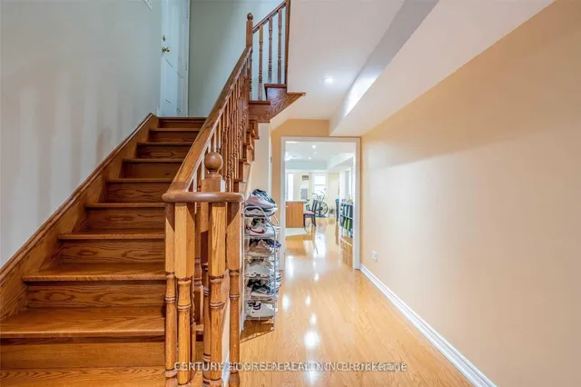 Additional image 2 of 41 Attview Cres