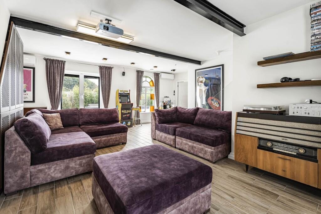 Additional image 24 of Codicote Road, Welwyn