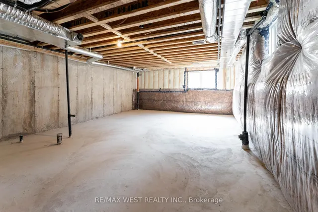 Additional image 39 of 1424 National Common