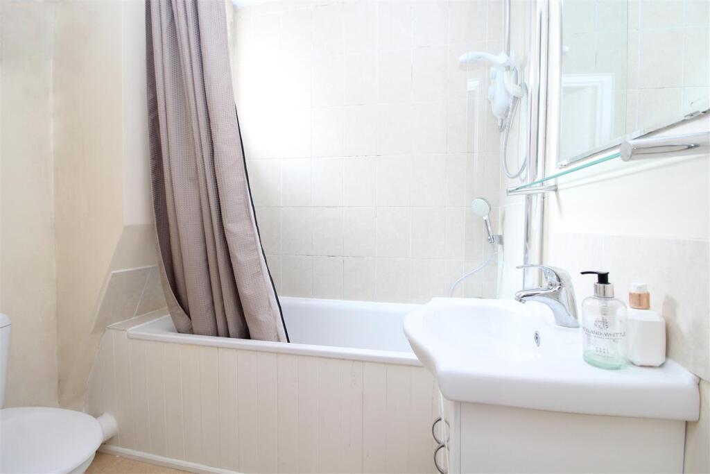 Additional image 8 of Avenue Road, St Albans