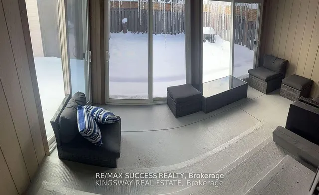 Additional image 30 of 32 Martindale Cres