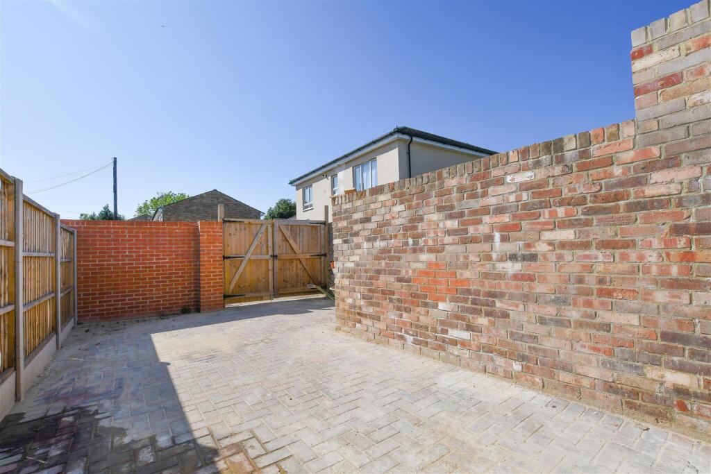 Additional image 10 of Cotlandswick, London Colney, St Albans