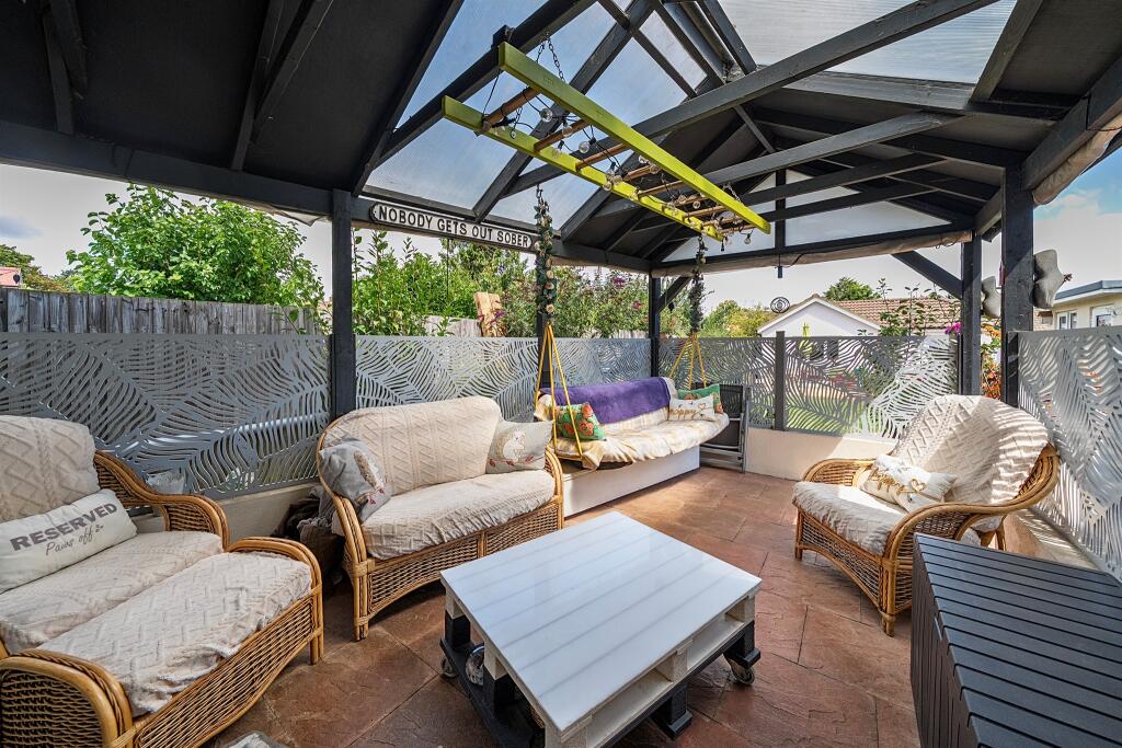 Additional image 21 of High Oaks, St. Albans