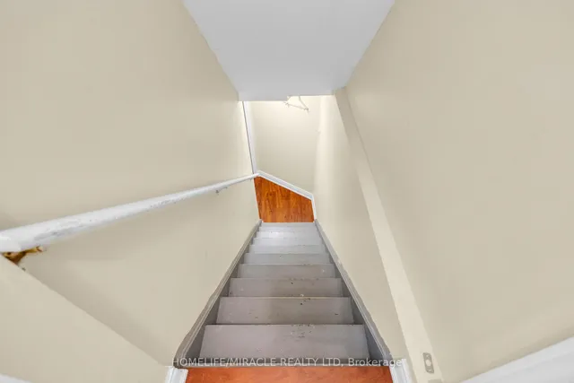 Additional image 36 of 17 Binder Twine Tr