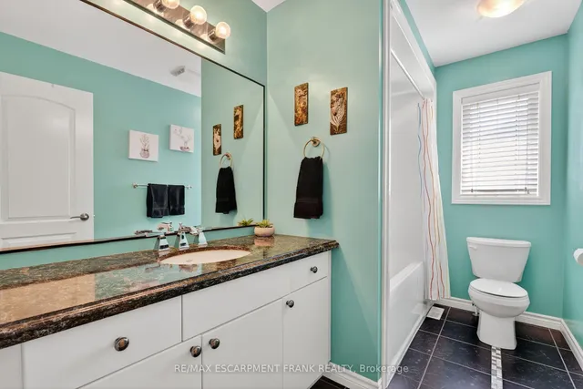 Additional image 40 of 35 PURNELL Dr