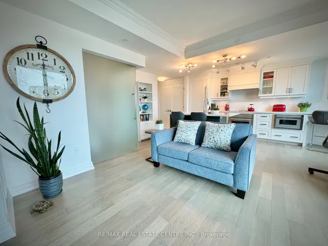 Additional image 22 of 2060 Lakeshore Rd Unit 405