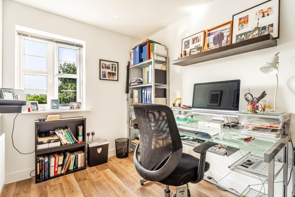 Additional image 10 of Baines Drive, Bricket Wood, St. Albans, Hertfordshire, AL2