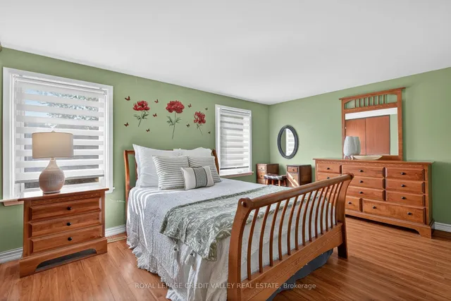 Additional image 26 of 60 Gondola Cres