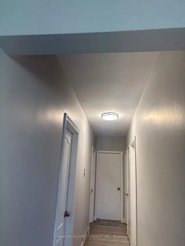 Additional image 6 of 1 Studley St