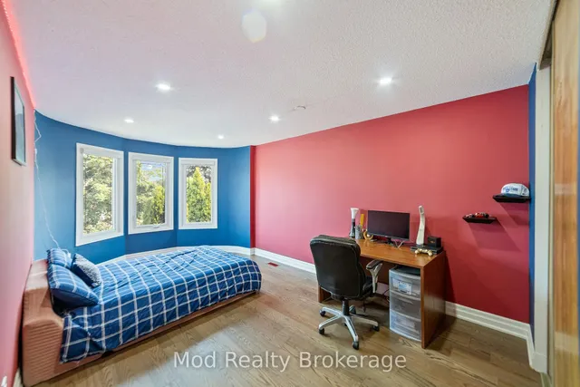 Additional image 27 of 415 Everton Dr