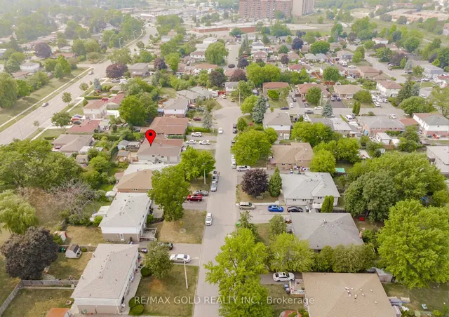 Additional image 44 of 51 Davenport Cres