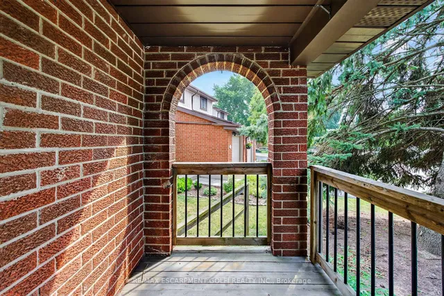 Additional image 4 of 59 Queenslea Dr Unit 7