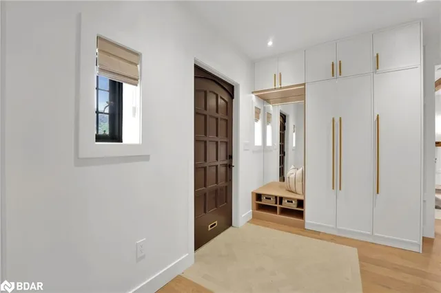 Additional image 5 of 977 Unsworth Ave