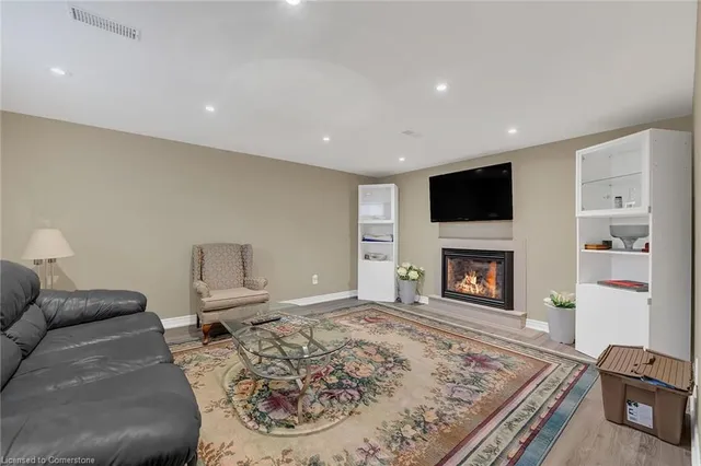 Additional image 30 of 982 Highland Rd