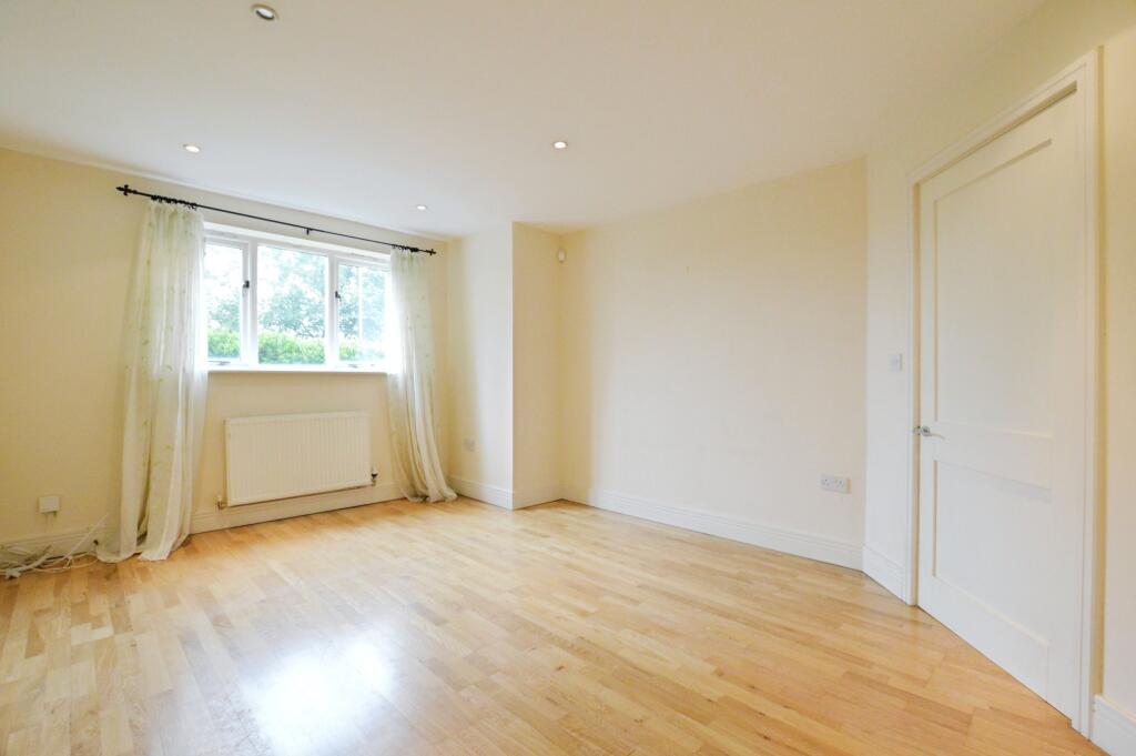 Additional image 7 of Shenley Lane, London Colney, AL2