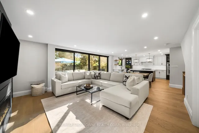 Additional image 16 of 360 Claremont Cres