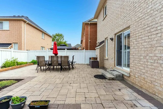 Additional image 34 of 26 Windswept Tr