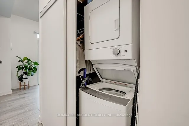 Additional image 17 of 3210 Dakota Common Unit A106