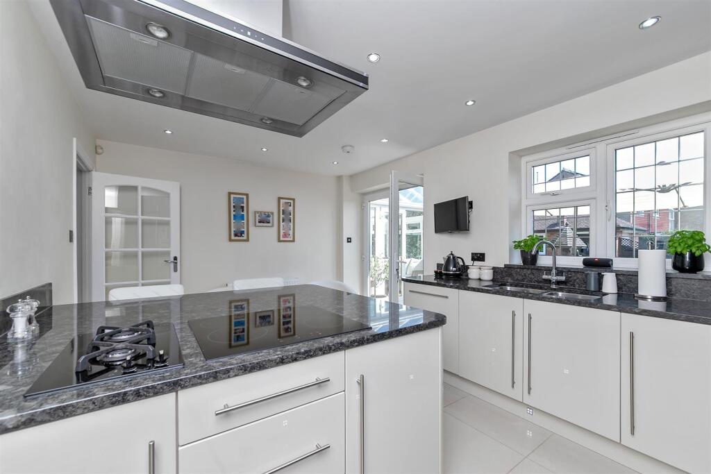 Additional image 10 of Park Street Lane, Park Street, St. Albans