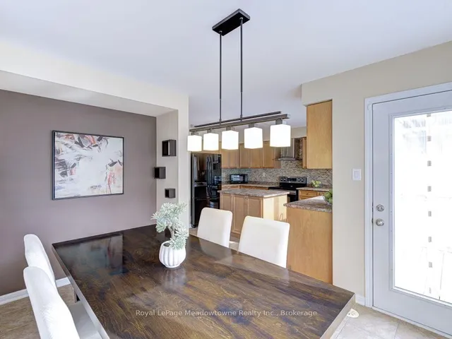 Additional image 29 of 220 Magurn Gate