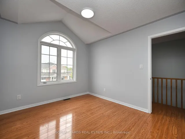 Additional image 41 of 19 PENSTOCK St