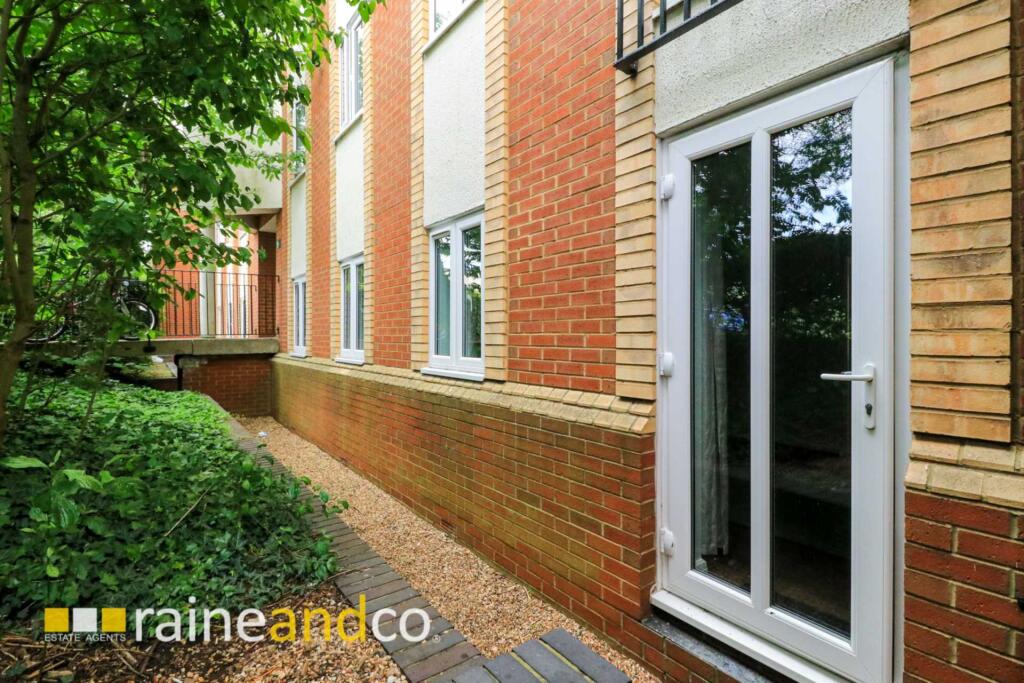 Additional image 12 of Walsingham Close, Hatfield