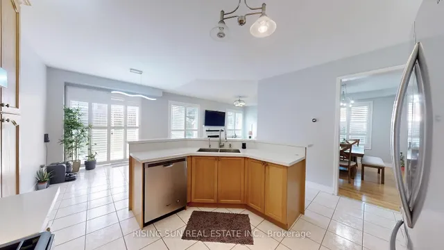 Additional image 11 of 15 Mario St