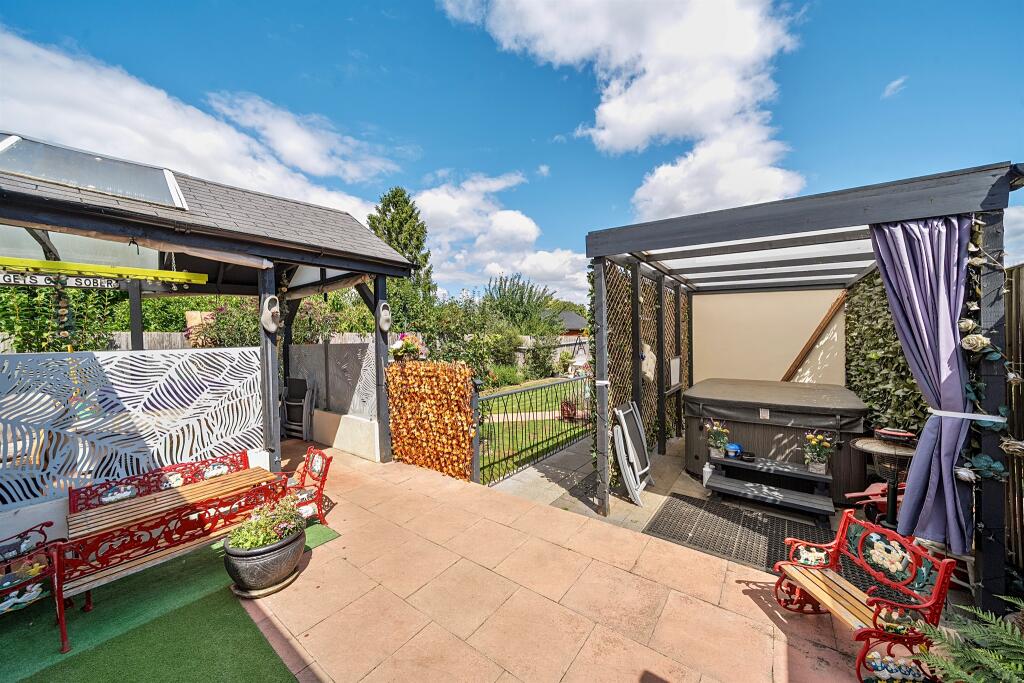 Additional image 22 of High Oaks, St. Albans