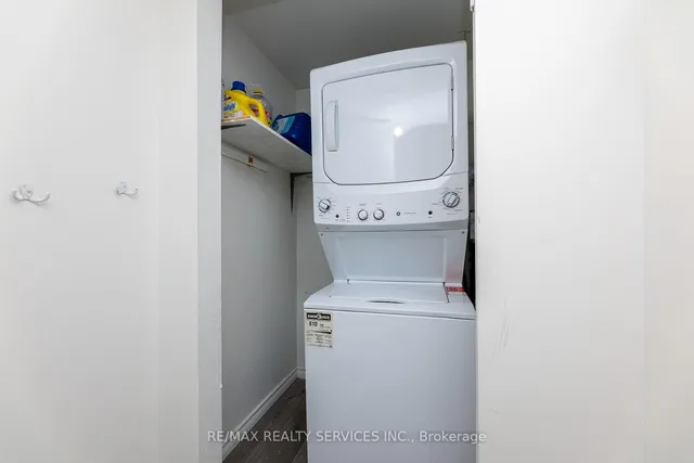 Additional image 45 of 1306 Guelph Line Unit Unit 3