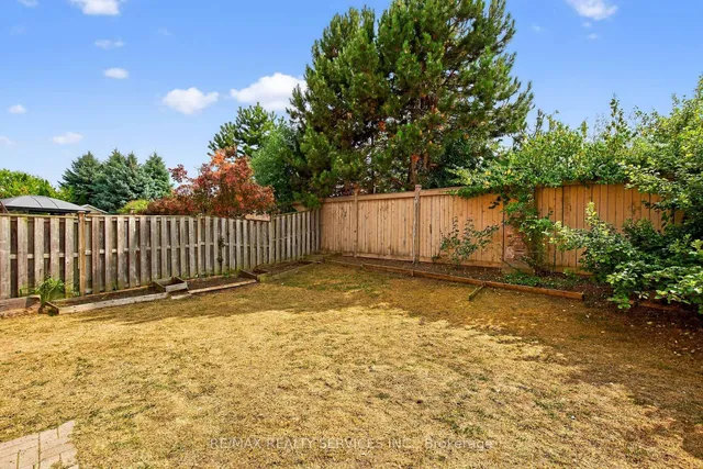 Additional image 38 of 18 Fishing Cres