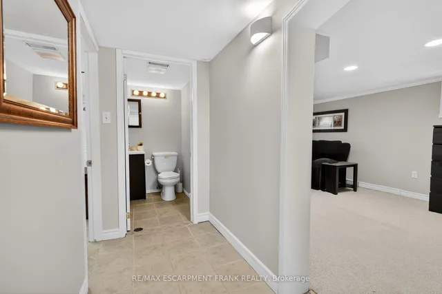 Additional image 24 of 64 Vola Crt