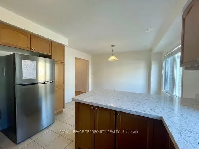 Additional image 9 of 11 Signature Lane