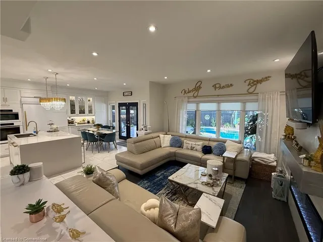 Additional image 6 of 11 Donatello Crt