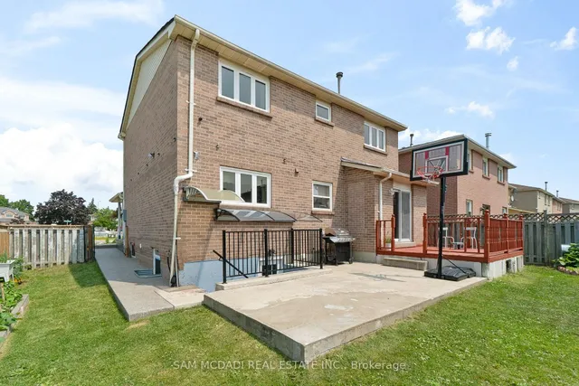 Additional image 39 of 45 Cherrytree Dr