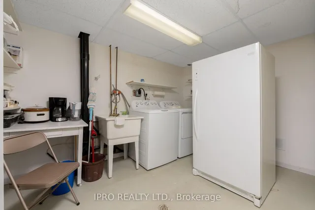 Additional image 34 of 10 Healthcliff Sq