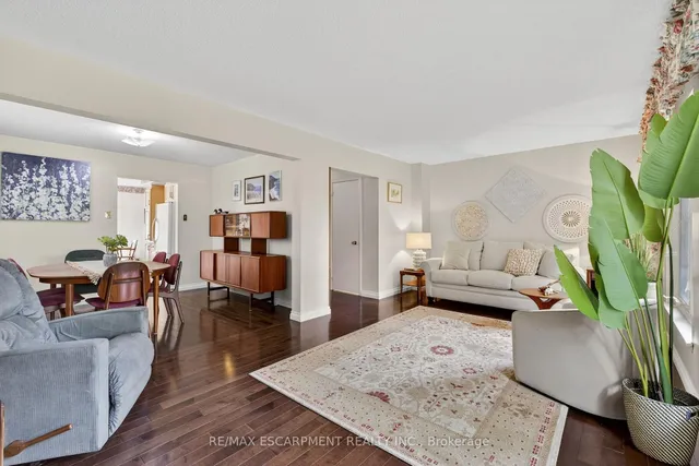 Additional image 19 of 3084 PARKGATE Cres