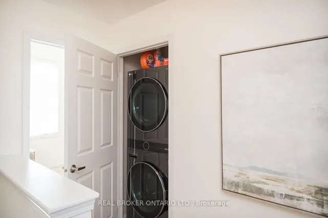 Additional image 23 of 415 Dymott Ave