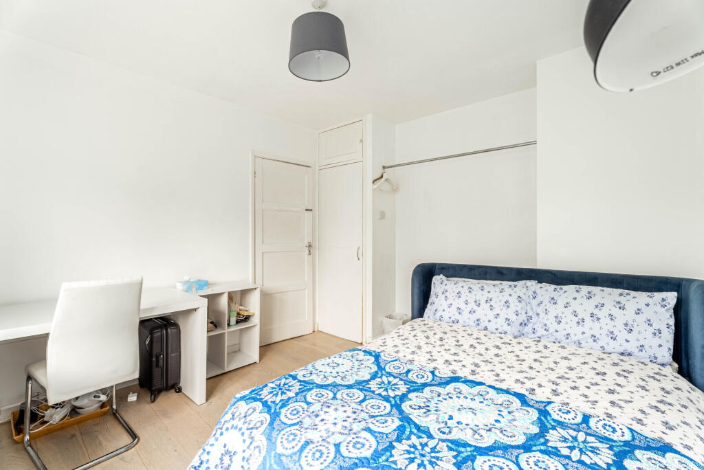 Additional image 8 of Roundfield Avenue, Harpenden, Hertfordshire, AL5