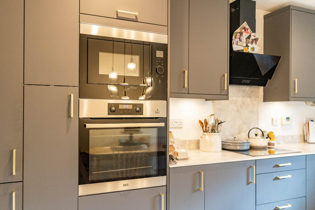 Additional image 5 of Bakers Close, St. Albans, Hertfordshire, AL1